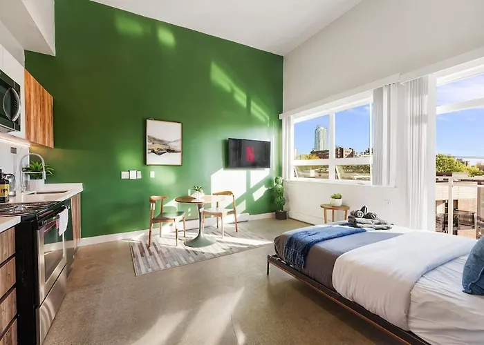 Premier Designer Studio In Central West End Dt